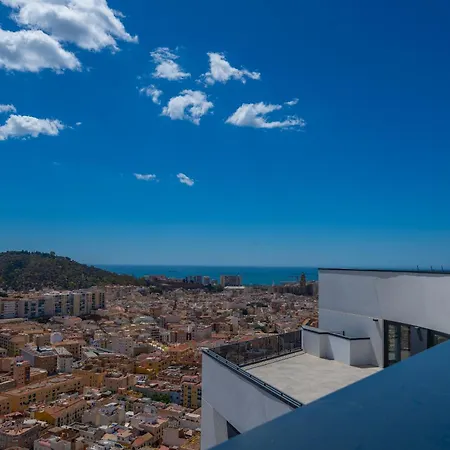 Xpce Urban Skyline - Parking Free Malaga